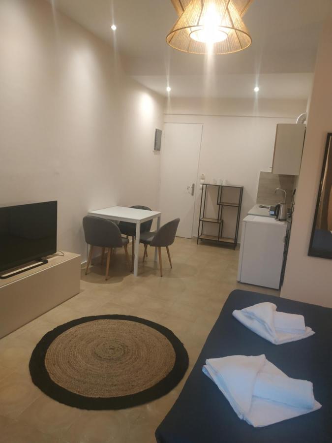 Elthimia'S Apartment 포로스타운 외부 사진